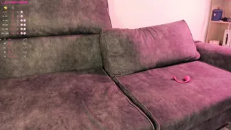 hot_frictions chaturbate Attractive kling shows juicy shapes