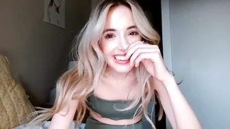 vegansoda chaturbate Lustful babe caresses shaved pussy