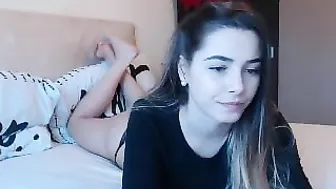 sweet_ary myfreecams Lustful bitch demonstrates shaved holes