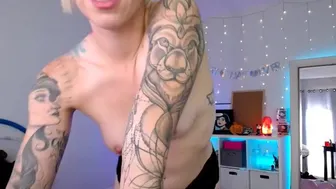 abbeyrhode myfreecams Young whore shows her charms