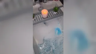 tommiejobabe onlyfans Obnoxious mare fucks clit fingers