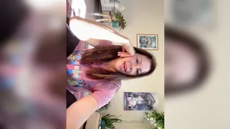 Alexis Fawx aka alexisfawx onlyfans Big boobed babe fucks her cap