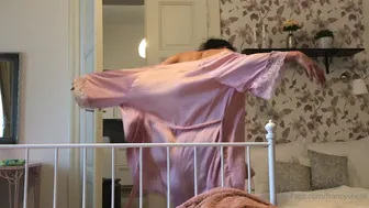 Francysbelle onlyfans Baby briskly jumping on a dildo