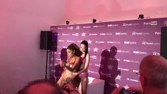 Francysbelle onlyfans  fondled with girlfriend