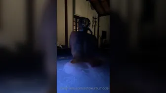 octokuro_model onlyfans A cool lady is dancing a striptease slowly