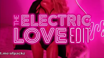 Summer Storm onlyfans  cute striptease