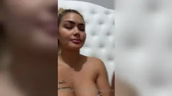 Michellen Cristina onlyfans 1-03-2022 webcam masturbation