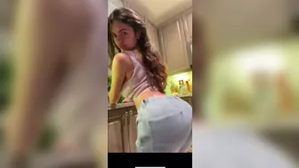 matti maroni onlyfans Crazy Quin jerks off anus and massages pussy