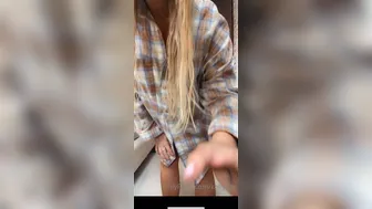 Kelly Kay aka kellykay onlyfans took off her dress