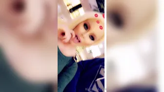 Kiara Mia onlyfans  showy pussy