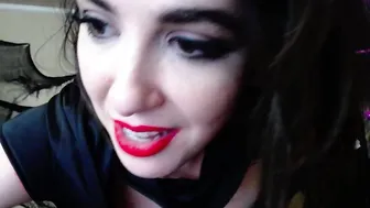 yarroween Gorgeous babe gets her body