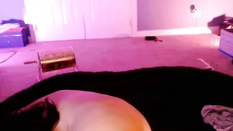 leahstrange gently pushes the toy in her pussy