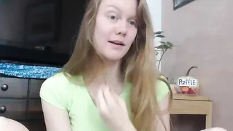 sexyredfox89 Busty babe masturbates cunt