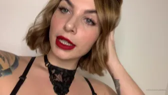 itsivylebelle onlyfans The bitch paid the courier for the pizza