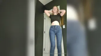 Jade Love aka jade.love onlyfans Gorgeous girl finished from a rich handjob