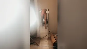 Cory aka what_a_peach onlyfans Shy curvy caresses shaved cunt