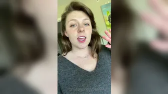 freckledspirit onlyfans  fiercely jerking off her fat pussy
