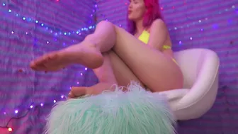 Clara Kitty aka theclarakitty onlyfans Cute bitch jerks off her dick