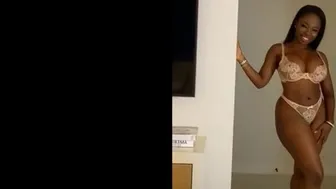 Isabelle Miller aka isabellemillerx onlyfans Mature blonde hair squirts