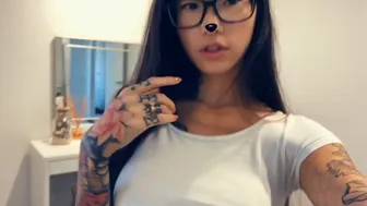 alxagc onlyfans Black-haired nymph pulls pussy
