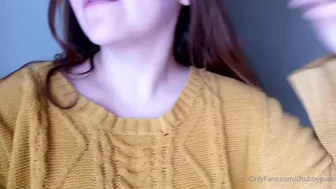 chubbyguati onlyfans Cute babe caresses shaved cunt