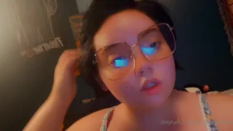 christinethequeenn onlyfans Cool girl masturbates cap