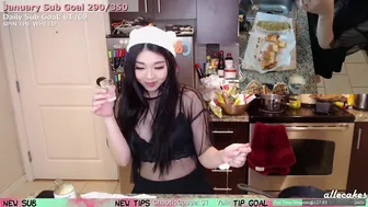 Alle Cakes aka allecakes onlyfans Crazy doll sucks penis