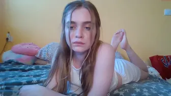 samantacarter chaturbate Pretty girl puts on beautiful boobs