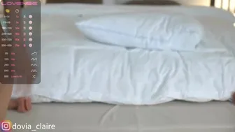 dovia chaturbate Girl sucks penis