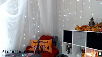 peachesdoe97 chaturbate Insatiable bitch suits double fuck