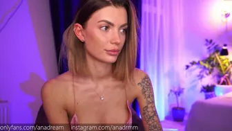 dreamana chaturbate Ardent hottie jerking off her dildo