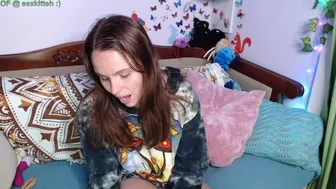 sexkitteh chaturbate Charming bitch shows boobs