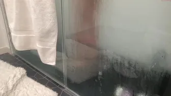 missy_luv_69 chaturbate  fucks herself on the sofa