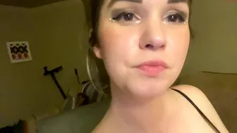 karlie010609 chaturbate Teen slut gently jerks her pussy