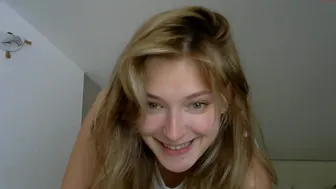 talyaa_xo chaturbate Wonderful woman hard fucks holes