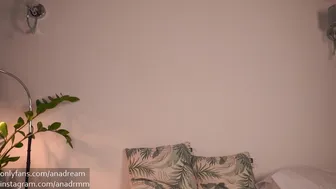 dreamana chaturbate Cute girls fuck every crevice