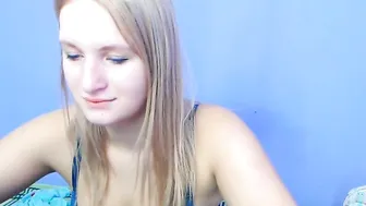 redshy Beautiful lass having fun with a vibrator