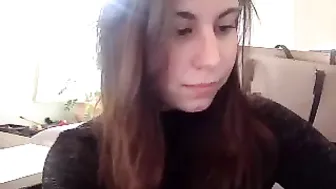 Gorgeous krail pulls unshaven pussy