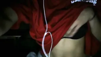 love_sexx_jas Hot bitch gently fucks sex toy