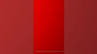 Capri Cavanni aka capricavanni onlyfans Sweet chick fingers herself