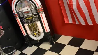 Harmony Reigns onlyfans Cute lady caresses shaved cunt