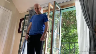 Maricahase onlyfans Curve with a hanging chest caresses the vagina