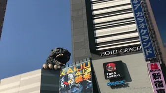 Maricahase onlyfans Ardent young lady caresses big tits at work