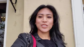 Embersnow onlyfans Black-haired beauty pulls sex lips