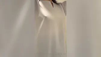 your_naughty_luna onlyfans Busty bitch fucks her shaved pussy