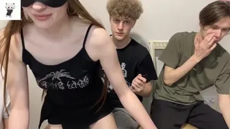 x0m_ka chaturbate Stunning babe banging her vagina deeply