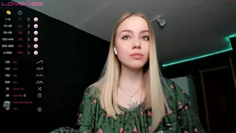 ur_sweet_lily chaturbate Sweet lady caresses pussy