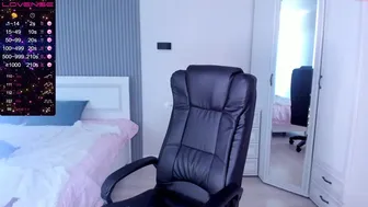 ukrainian_babygirl chaturbate Luxurious harlot poses in fr