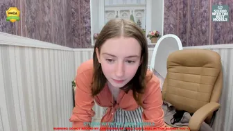 kira_coy_ chaturbate Young bitch caresses shaved holes