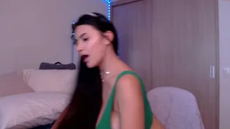 charlotte114 chaturbate  gently fucks pussy